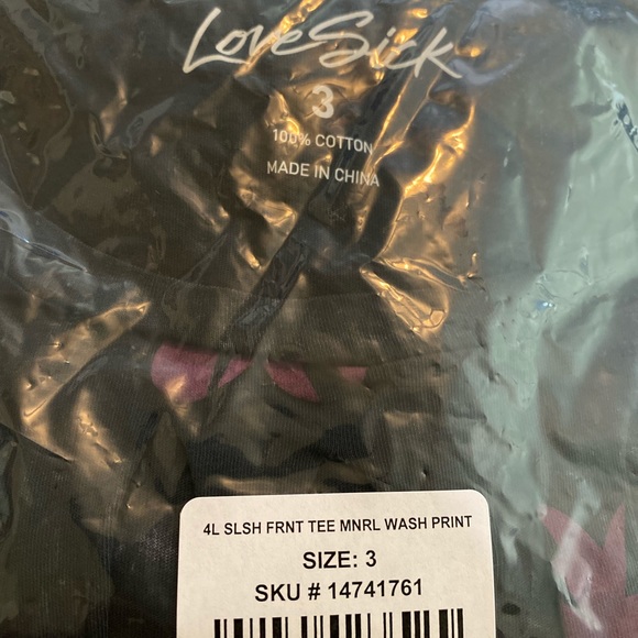 NWT TORRID Lovesick Heart Black Wash Slashed Tee - Picture 6 of 8